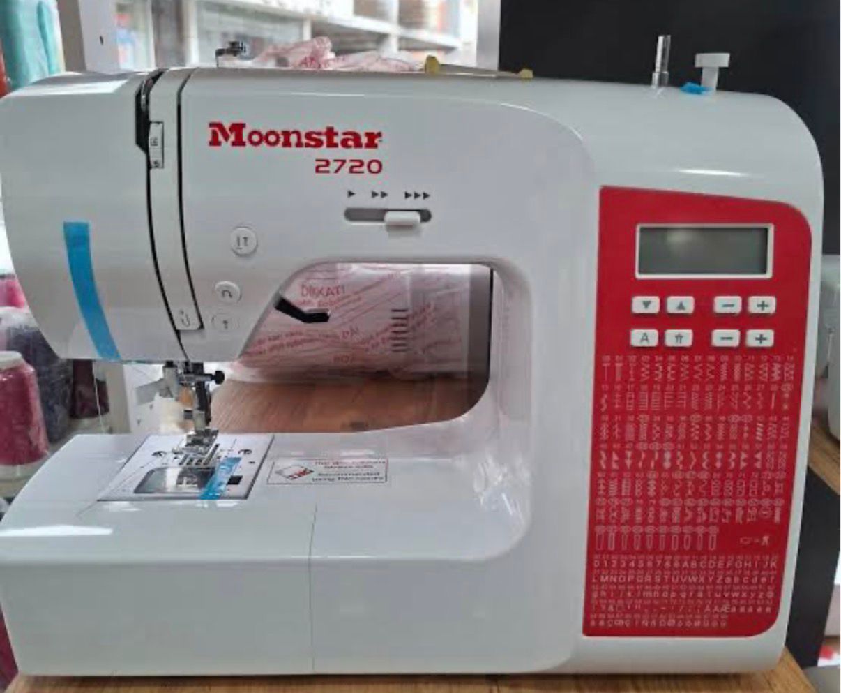 Sıfır Dikiş Makinesi Kutu ve Stant